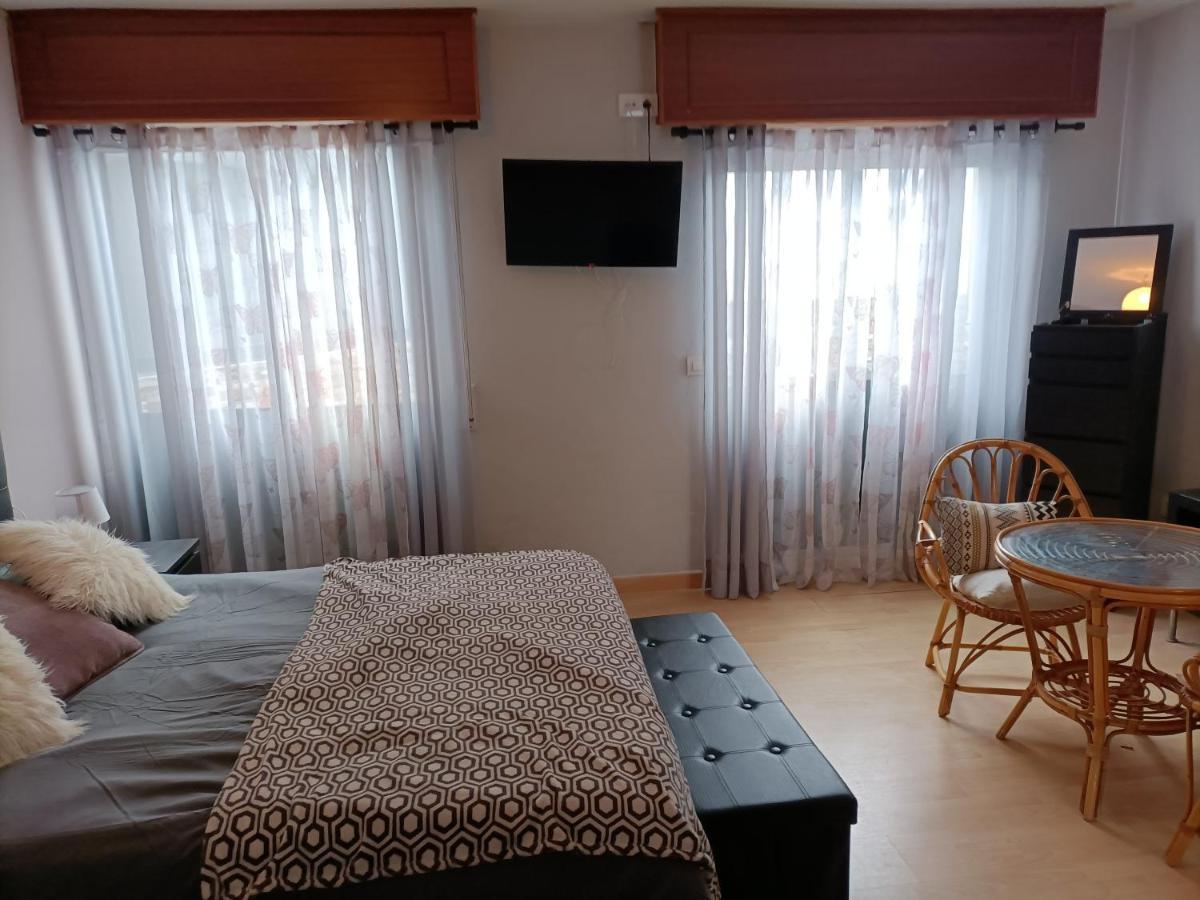 Piso Con Terraza En Las Rias Altas 산타 마르타 데 오르티게이라 외부 사진